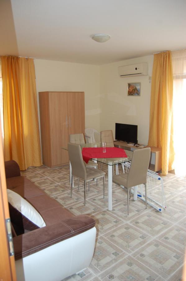 Renta Bg Apartments In Царево Екстер'єр фото
